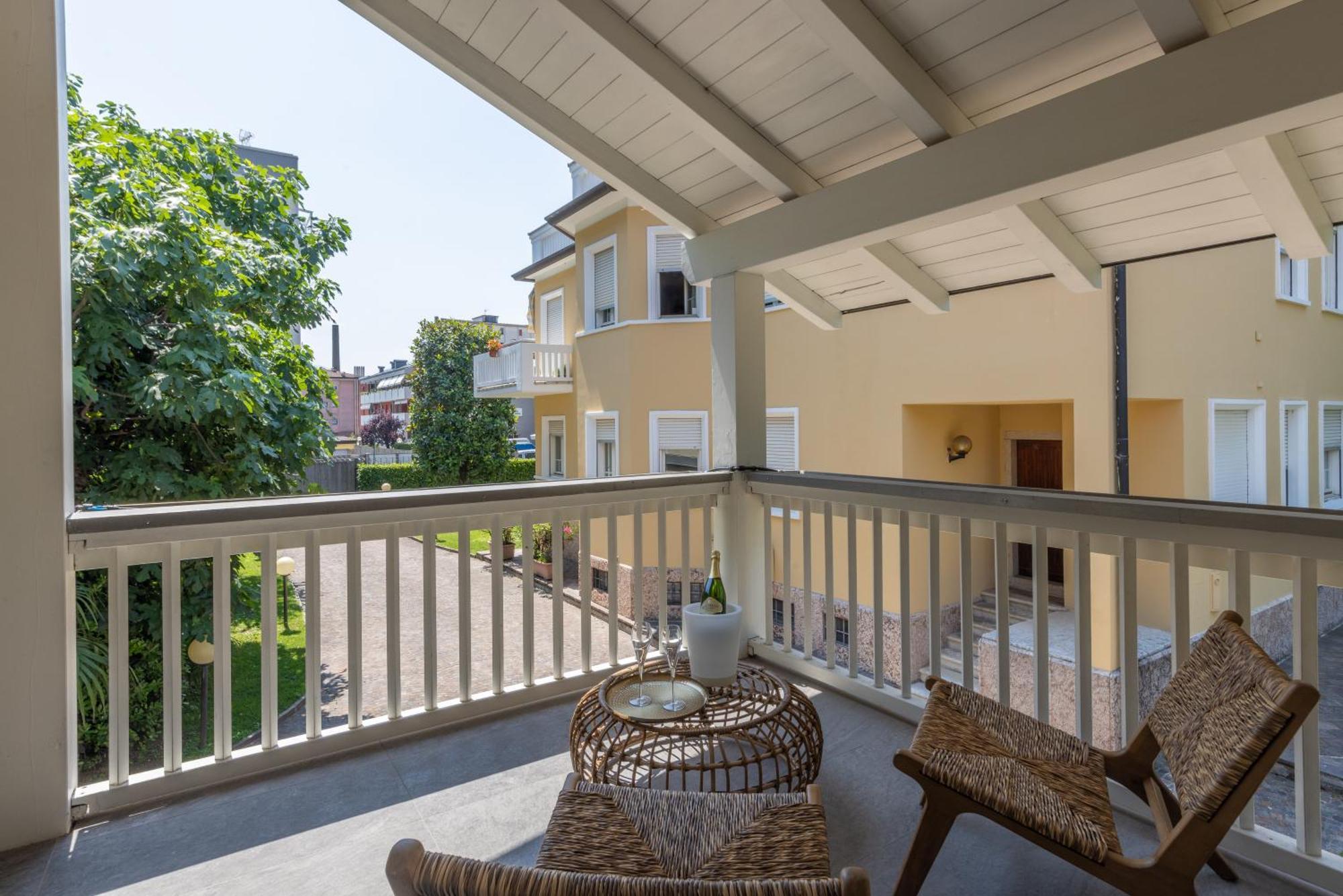 La Barchessa Loft & Rooms - Free Parking Trento Esterno foto