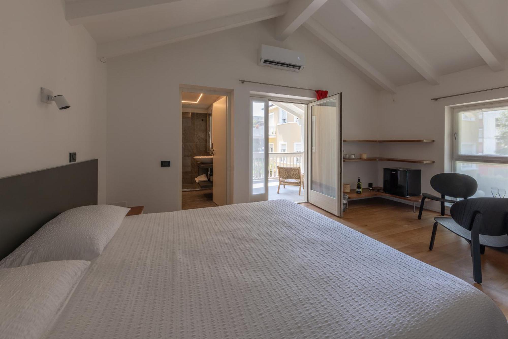 La Barchessa Loft & Rooms - Free Parking Trento Esterno foto